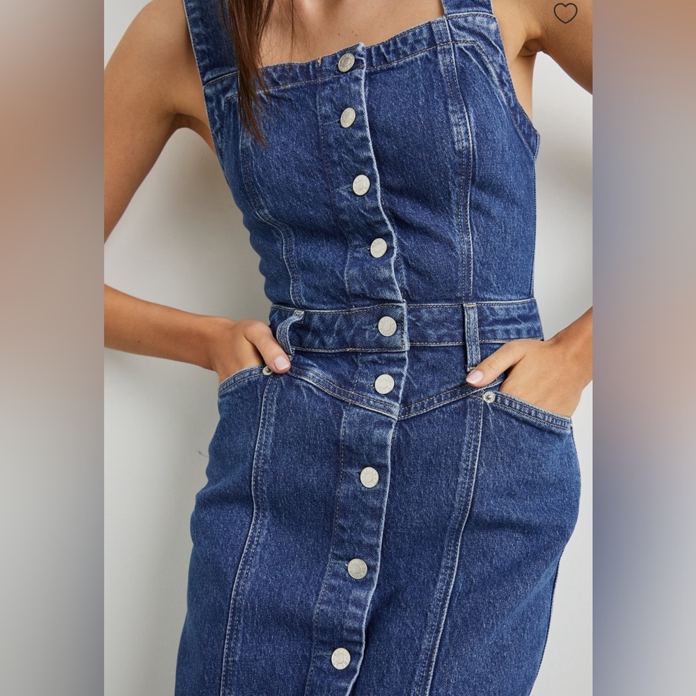 Rails Malibu Dress
Mazarine Denim Button-Down Midi Dress - Picture 2 of 13